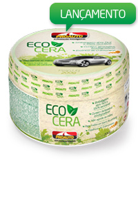 ecocera22.jpg - Além de proporcionar maior brilho e proteção á pintura do veículo, possui embalagem reciclável e uma fórmula que contém tensoativo biodegradável e D-limoneno, um óleo essencial extraído da casca da laranja.A.EcoCera Proauto também é prática, pois possui em sua embalagem o sistema abre fácil. Não agride as mãos e é indicada para todos os tipos de pintura.