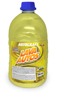 lavaautos5l.jpg - O Lava Autos é formulado com tensoativos biodegradáveis. Limpa e remove sujeiras de tráfego, resíduos de poluição, terra e etc. Ideal para a limpeza rotineira.