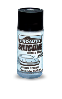 silicone_seca_rap.jpg - O Silicone Secagem Rápida limpa, protege contra ressecamento e revitaliza o brilho original de superfícies plásticas, vinílicas, painel, pára-choque, couros e borrachas.